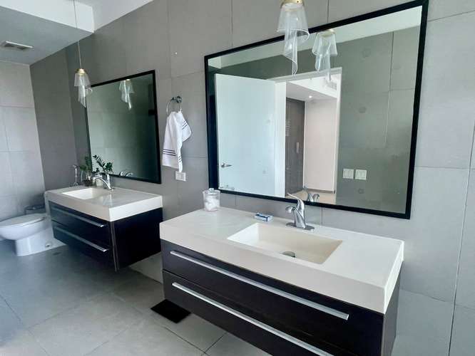 Apartamento Exclusivo de 212 m² en Alquiler | Avenida Balboa | 2 Recámaras | US$3,300 - Imagen 7