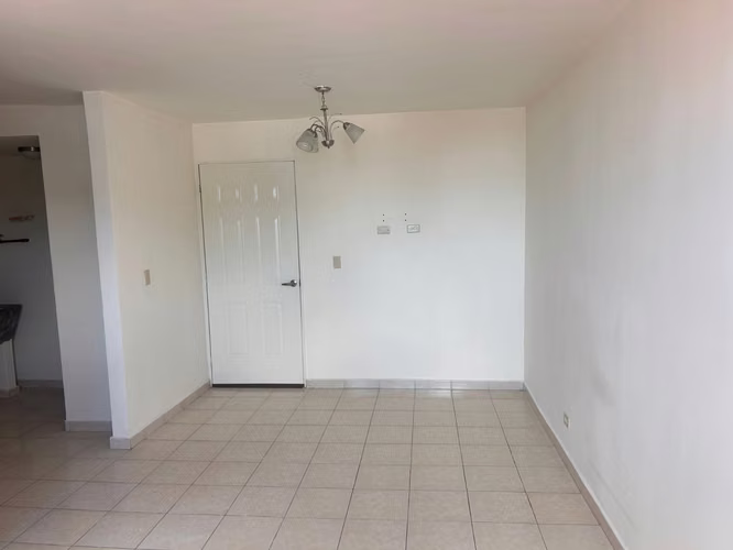 Cómodo y bien ubicado apartamento en Villa Zaita - 2R/2B