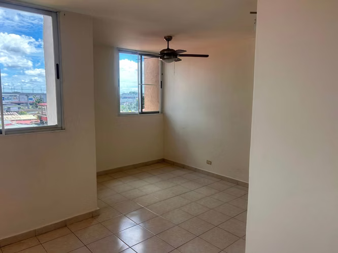 Cómodo y bien ubicado apartamento en Villa Zaita - 2R/2B