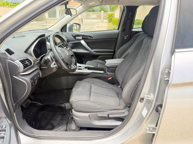 Mitsubishi Eclipse Cross Full Extras 2020 a solo $11,900