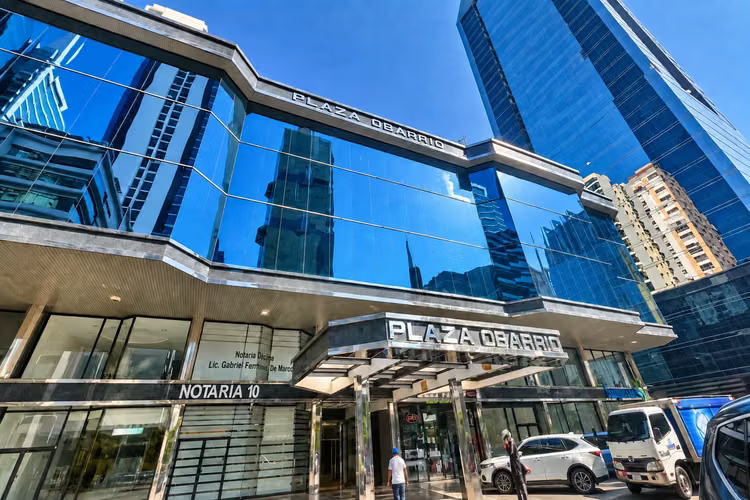 Alquiler de Local Comercial en Planta Baja – Plaza Obarrio, - Imagen 2