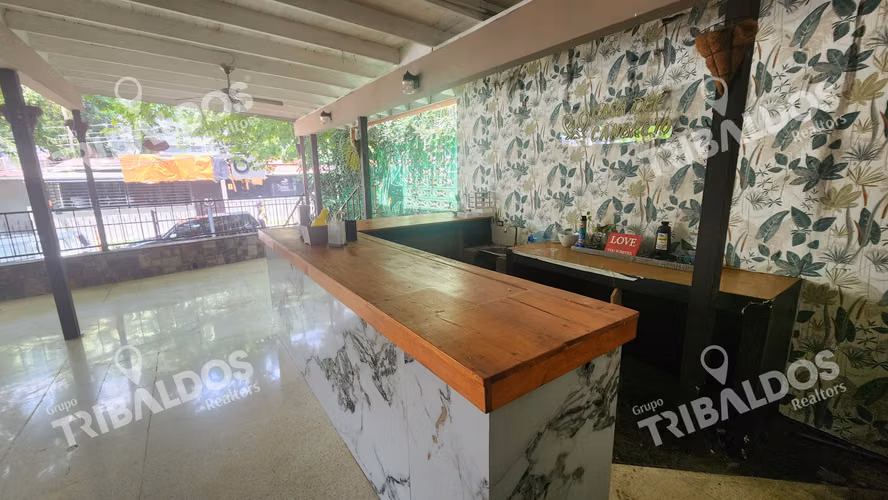 Venta o Alquiler de Casa Comercial en El Cangrejo - Imagen 2