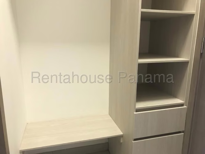 Venta de Casa en Panama Norte Riverwalk Green City EC