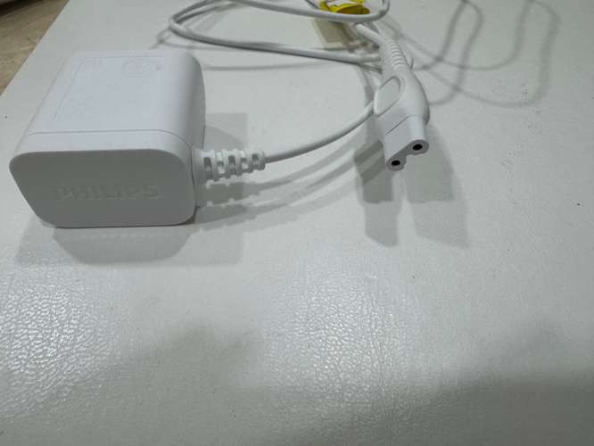 Depiladora Philips Series 8000 BRE740/10 – B/.80 negociable - Imagen 5