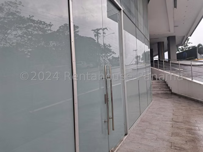 Venta de Local en Betania Sky Point EC