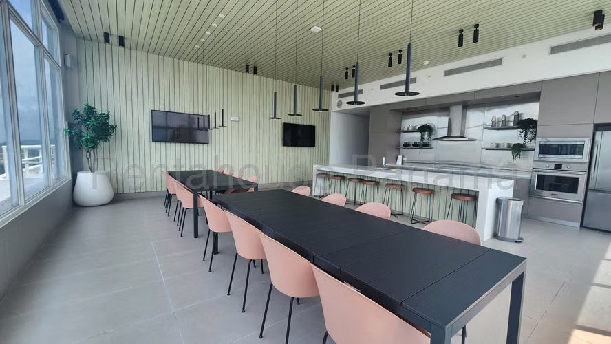 Venta de Apartamento en El Cangrejo, PH VAN GOGH (Solo Cliente Directo)