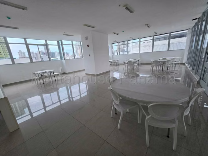 MB27-2727 Venta de Apartamento en El Carmen Ph Rainbow Tower Solo Cliente Directo