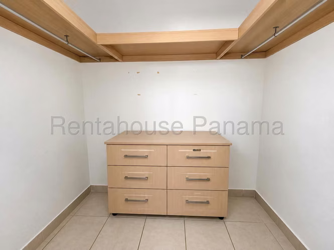 Alquiler de Casa en Paseo del Norte Victoria 157 Mts PD