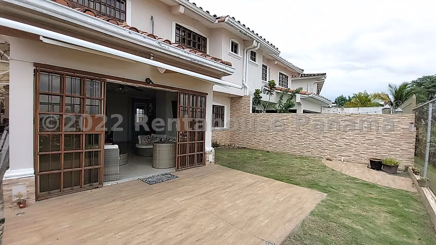 Venta de Casa en Betania Corona Gardens 196.35 Mts PD