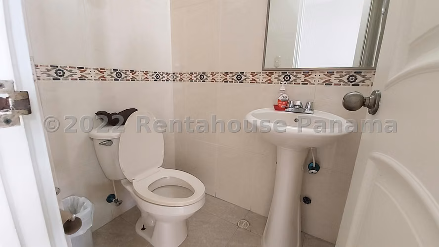 Venta de Casa en Betania Corona Gardens 196.35 Mts PD