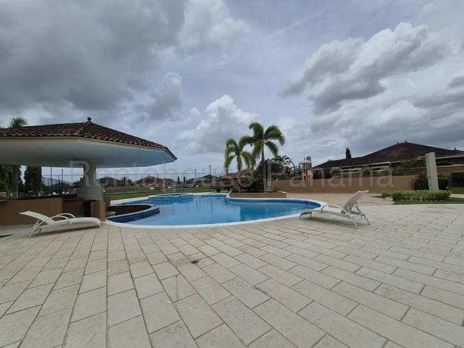 Venta de Casa en Costa Sur Sunset Coast 600 Mts PD