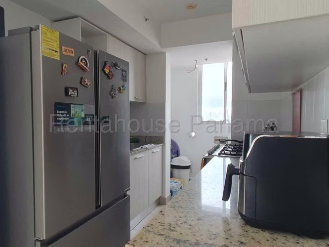 Vendo Apartamento de 80.90m2 en Pueblo Nuevo Gaudi 27-2772SRZ