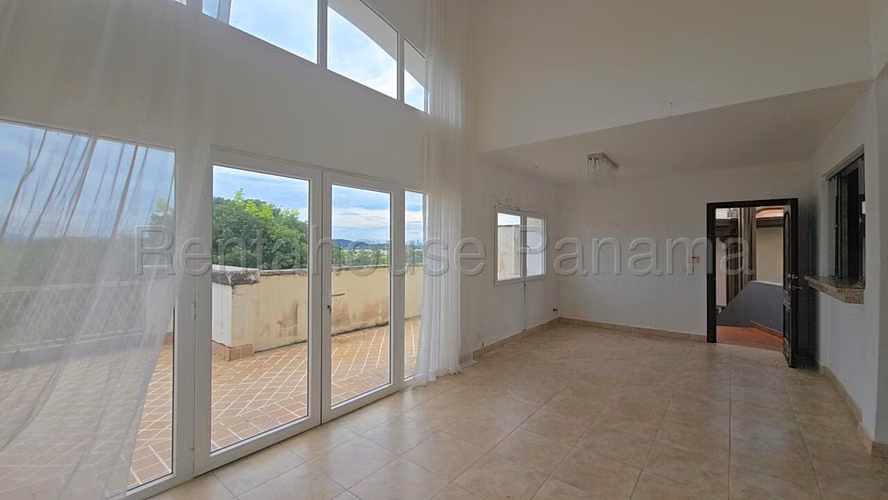 Vendo Apartamento de 252.78m2 en Cocoli Tucan Country Club 27-2773SRZ
