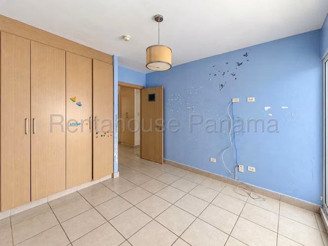Alquilo Casa de 157m2 en Paseo del Norte Victoria 27-2763SRZ
