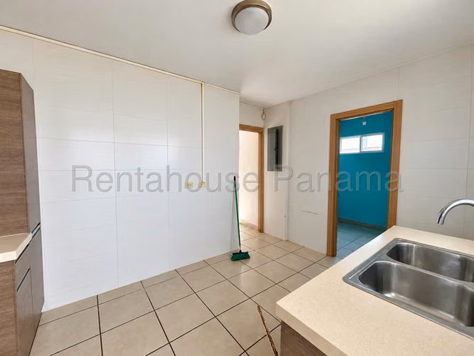 Alquilo Casa de 157m2 en Paseo del Norte Victoria 27-2763SRZ
