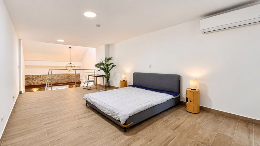 ALQUILER LOFT AMOBLADO EN CASCO ANTIGUO | 91 m² + Rooftop | Casa Caracol JG