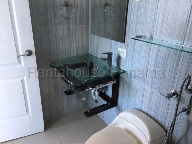 RR VENTA DE APARTAMENTO EN SAN FRANCISCO PH MET