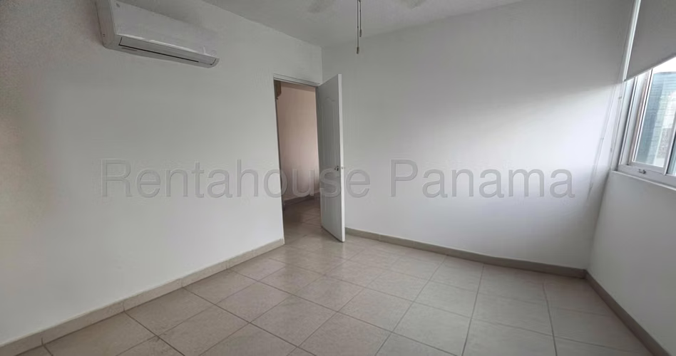 RR VENTA DE APARTAMENTO EN OBARRIO PH SEAWAVES