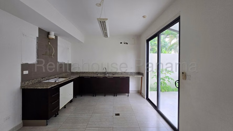 Venta de Casa en Panama Pacifico MPM27-2779