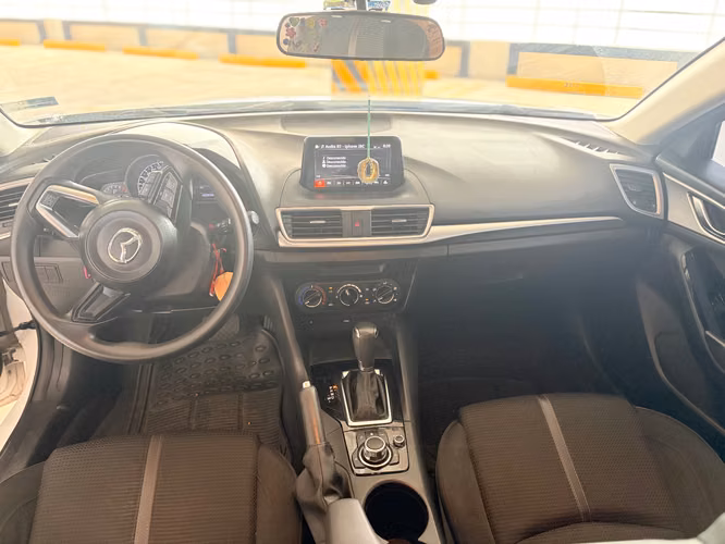 Mazda 3 2018 | ¡Como nuevo! Solo 60,000 km • Automático • Impecable  - Imagen 11