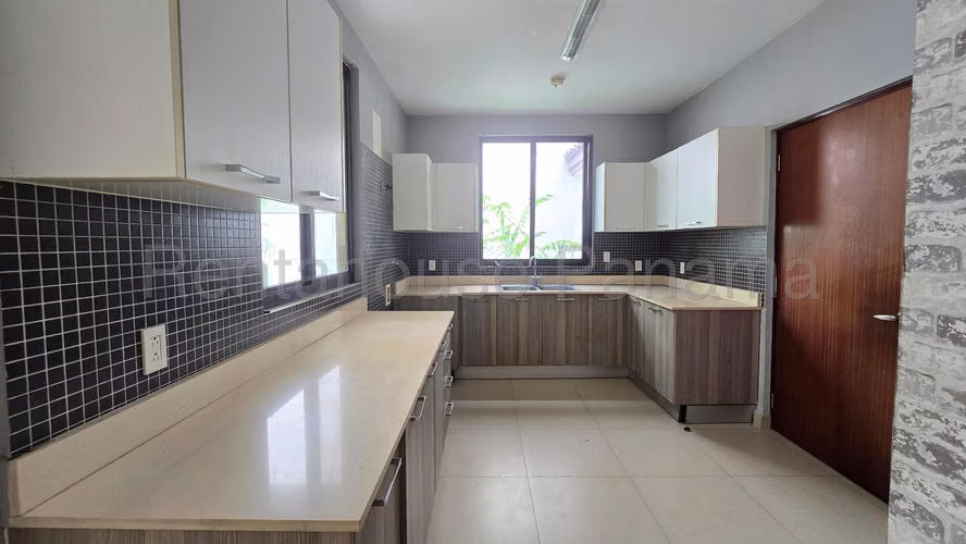 Venta de Casa en Panama Pacifico River Valley KF