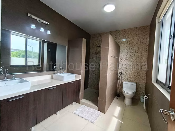 Alquiler de Casa en Panama Pacifico River Valley NS - Imagen 12