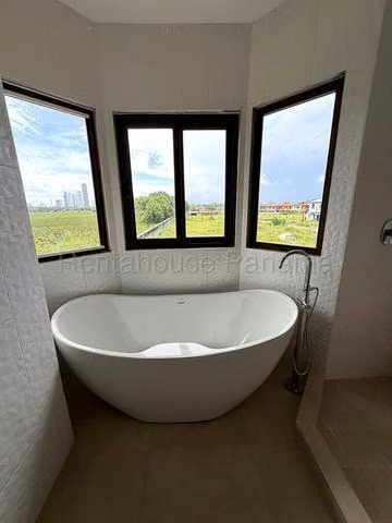 Casa en Venta en Costa Sur JG