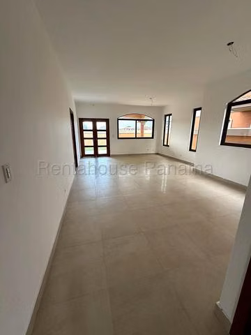Casa en Venta en Costa Sur JG