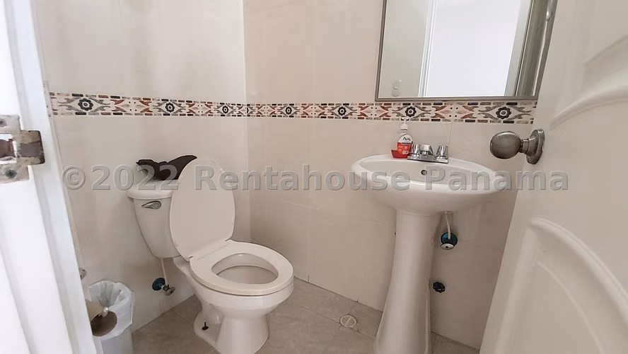 Venta de Casa en Betania Corona Gardens NS
