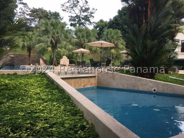 Venta de Casa en Clayton Embassy Club NS