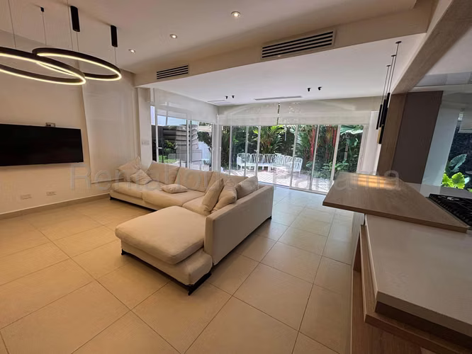 Alquiler de Casa en Costa Sur EL DORAL | Solo Cliente Directo LFC