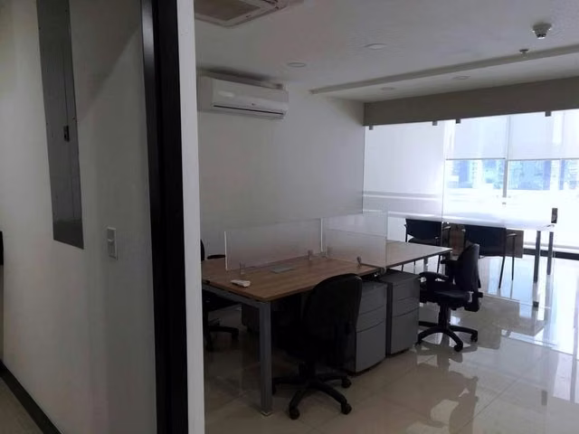 Oficina Comercial en Venta en Calle 50 JG - Imagen 6