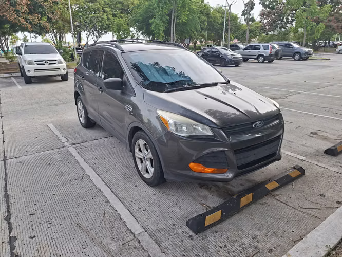 Ford Escape 2015 full cuidada - precio negociable