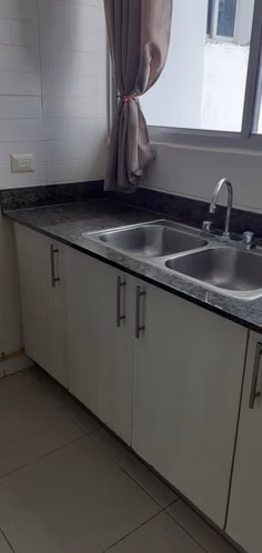 Alquilo apartamento en San Francisco, Linea Blanca, 2 recamaras, 110m2.