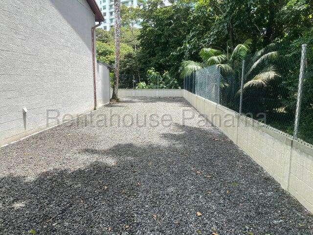 H8887GRR Venta de Casa en Clayton 