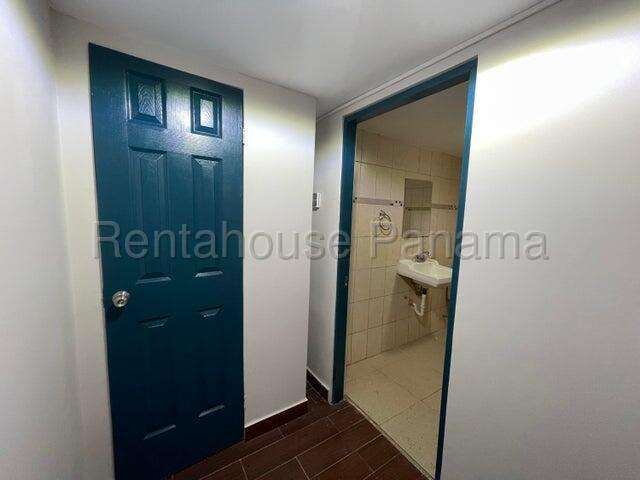 H8887GRR Venta de Casa en Clayton 