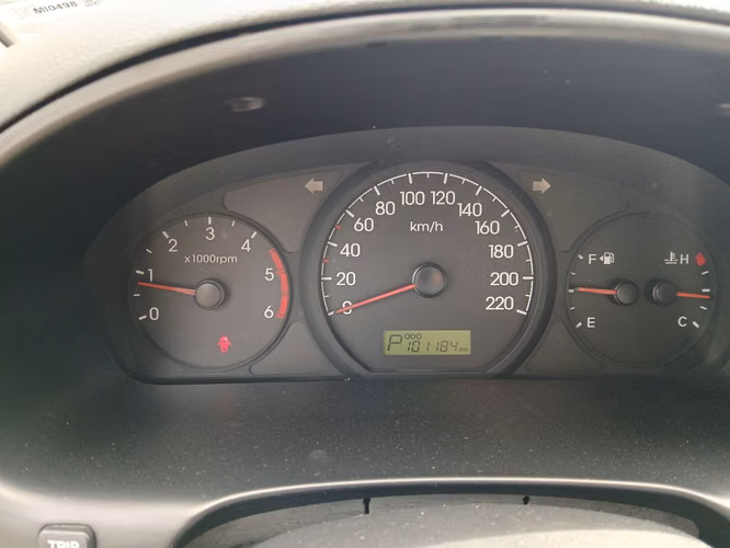 2015 HYUNDAI H1 Minibus, Blanco, buena condicion, 12 asientos- 5 puertas