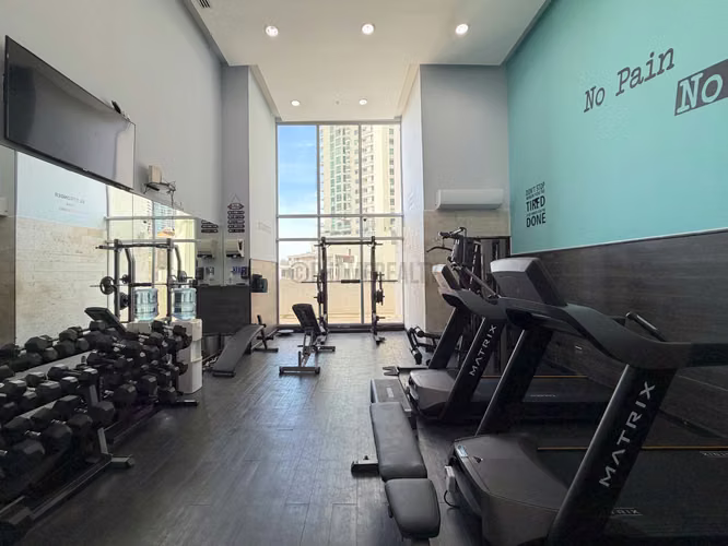 Apartamento de 1 Recámara en Venta en Punta Pacífica, Ciudad de Panamá – 130 m² con Amplias Amenidades - Imagen 17