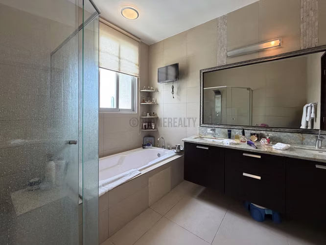 Apartamento de 1 Recámara en Venta en Punta Pacífica, Ciudad de Panamá – 130 m² con Amplias Amenidades - Imagen 16