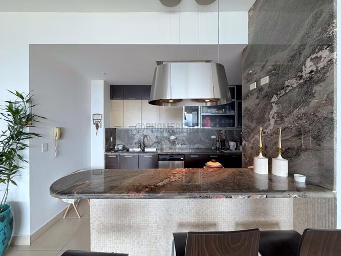 Apartamento de 1 Recámara en Venta en Punta Pacífica, Ciudad de Panamá – 130 m² con Amplias Amenidades - Imagen 7