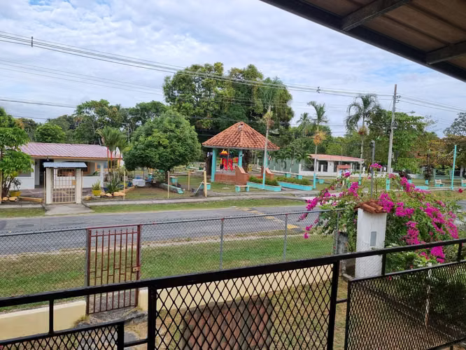 Se vende o alquila céntrica casa en el Higo de San Carlos - Imagen 2