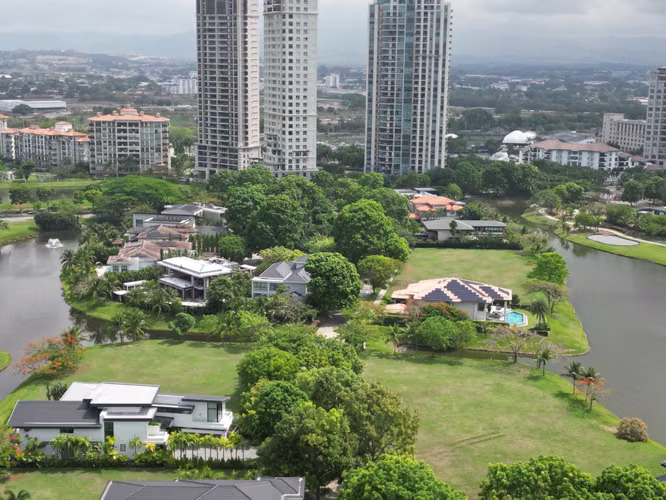 Venta de Terreno en Santa María, Island Estates, 1,770m² - Imagen 3