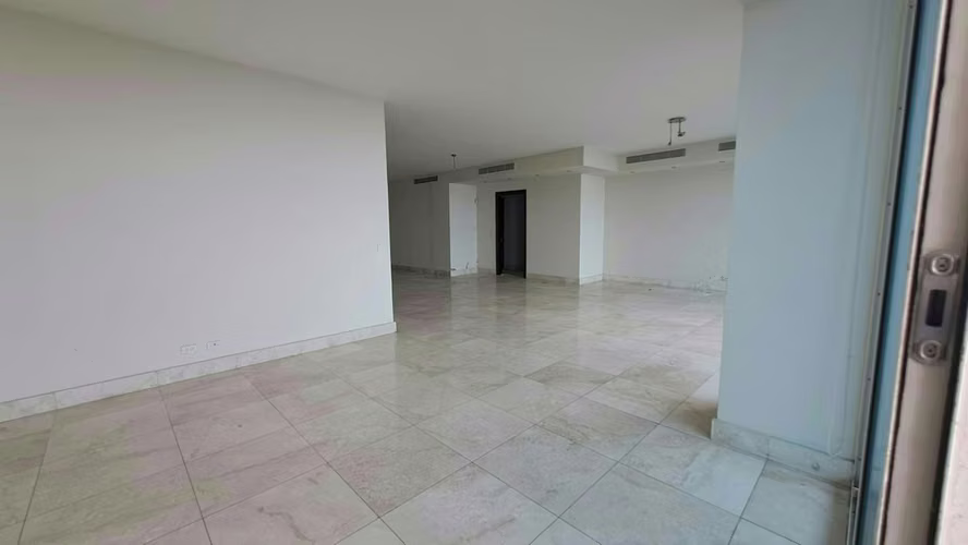 Venta P.H. Vitri Costa del Este - Imagen 2