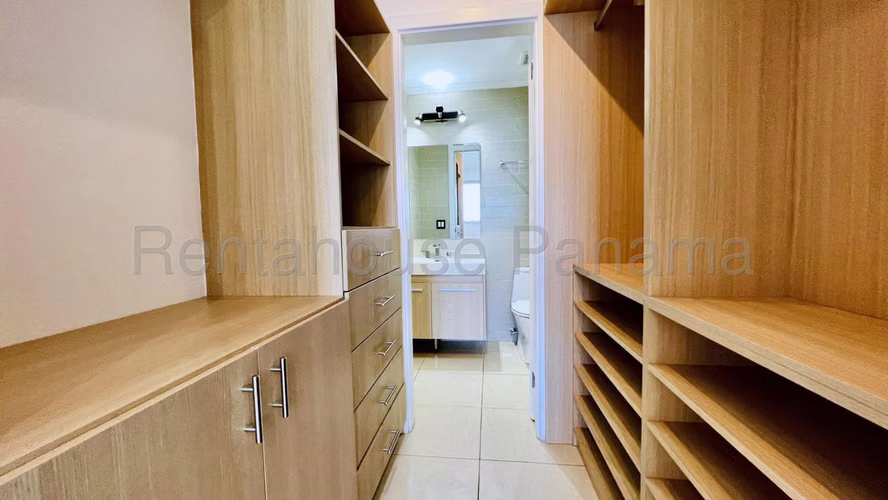 Alquiler de Apartamento en Punta Pacifica 27PPM2737