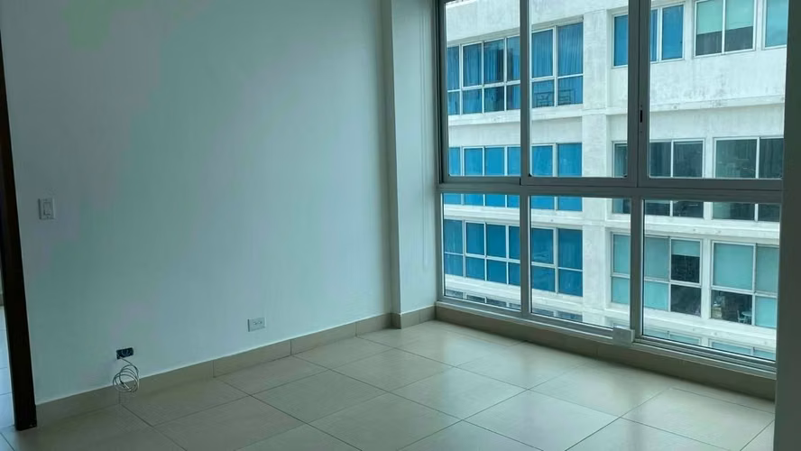 Venta PH Dupont Piso Alto Vista al Mar - Imagen 7