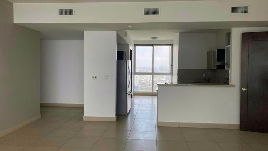 Venta PH Dupont Piso Alto Vista al Mar - Imagen 3
