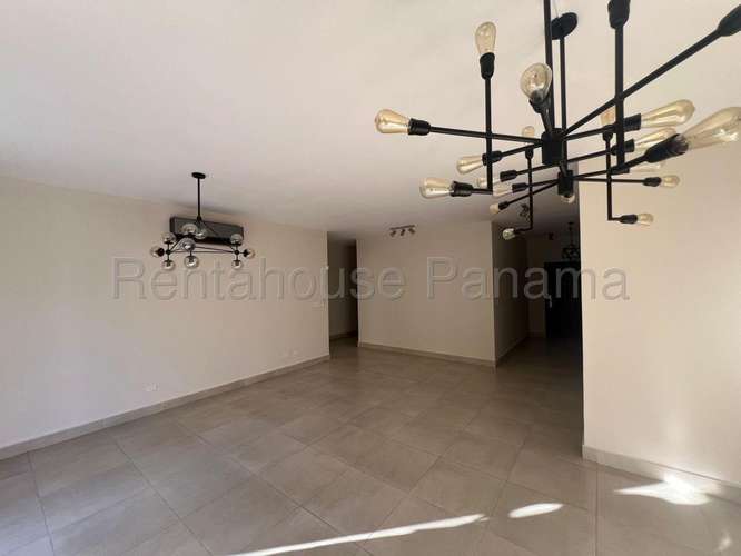 Alquiler de Anplio y Familiar Amapartamento en Clayton 26*7262Mfk - Imagen 3