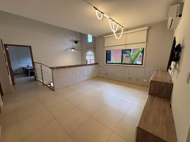 Alquiler de casa duplex en PH El Doral, Costa sur* - Imagen 16