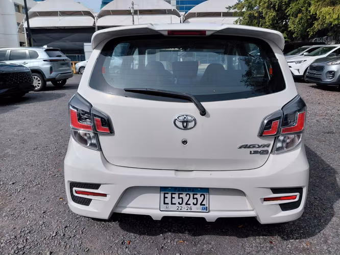 ATOYOTA AGYA 2022 AUTOMATICO FINANCIAMIENTO DISPONIBLE 