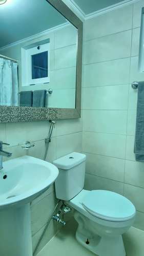 Se Alquila céntrico apartamento amoblado